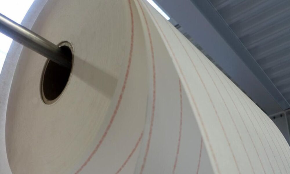 Regularly Replacing Filter Material Rolls