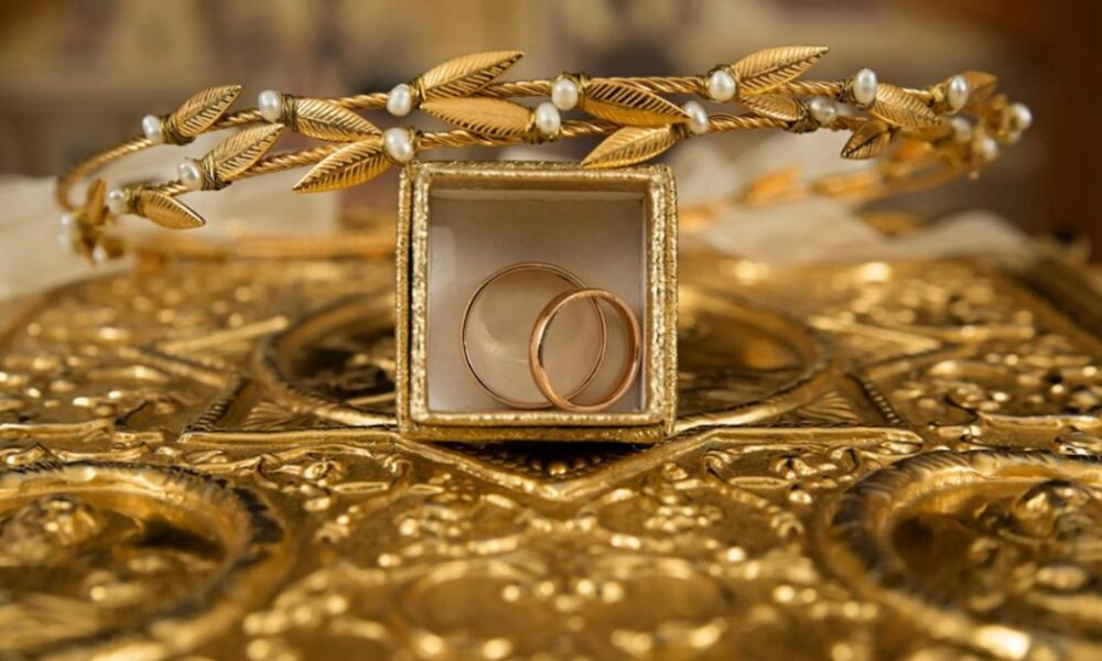 Gold in Times of Economic