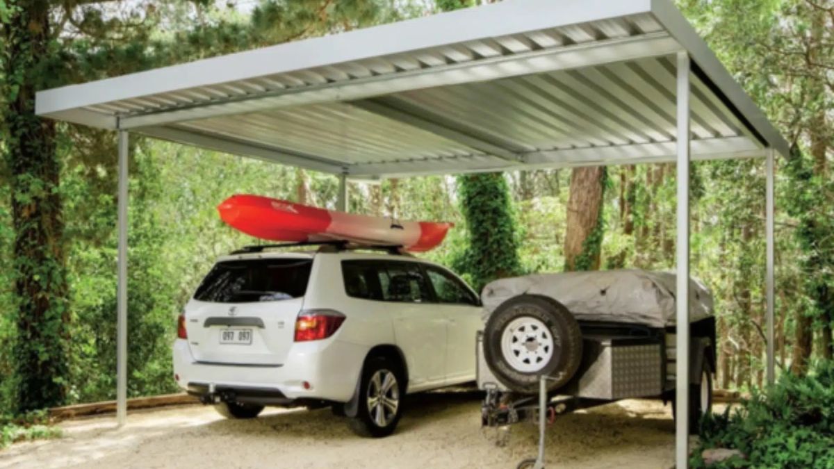 caravan shed