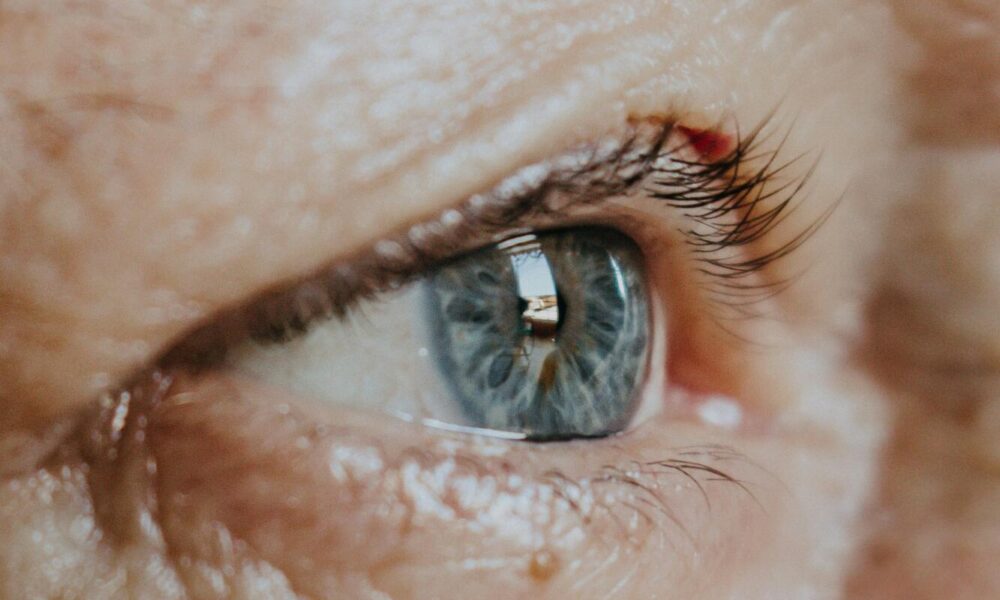 Senior Diabetic Cataracts: Early Signs and Effective Treatments